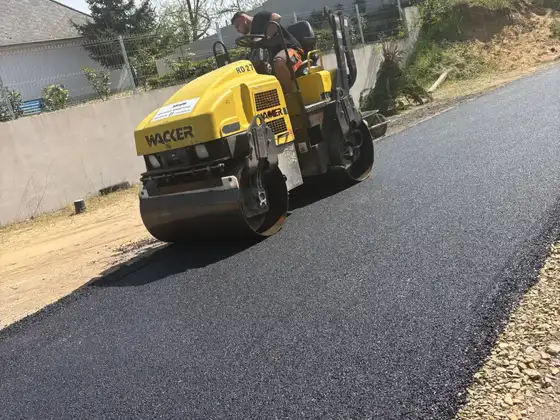Aszfaltozás kivitelezés közben - 2